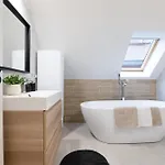 Apartamento U Zlate Hvezdy, Karel Iv